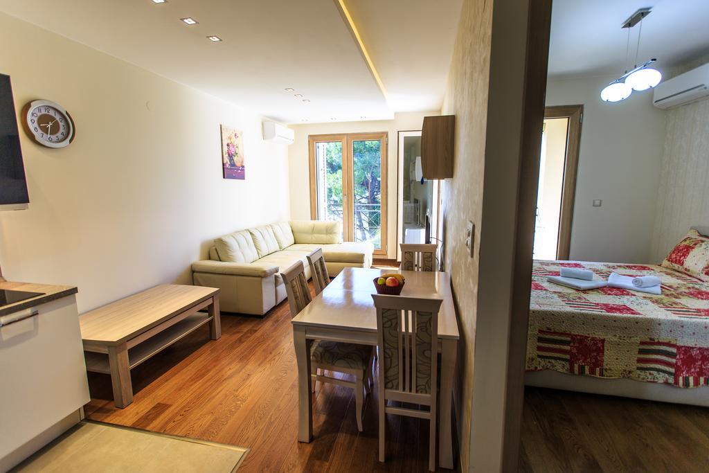 De Lux Apartments Petrovac Zewnętrze zdjęcie