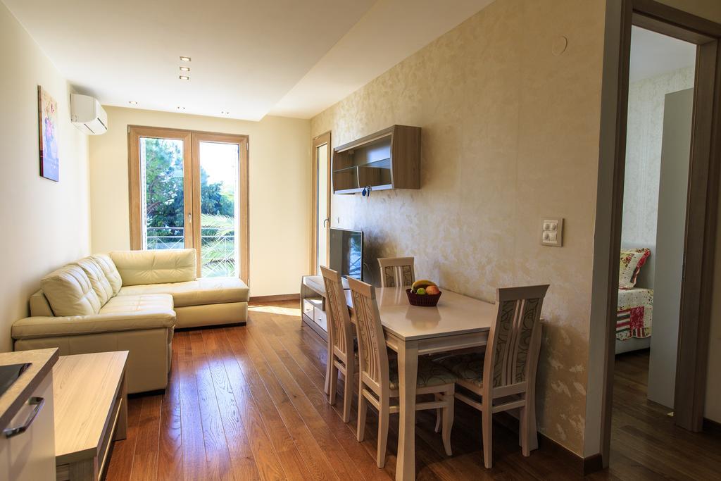 De Lux Apartments Petrovac Zewnętrze zdjęcie
