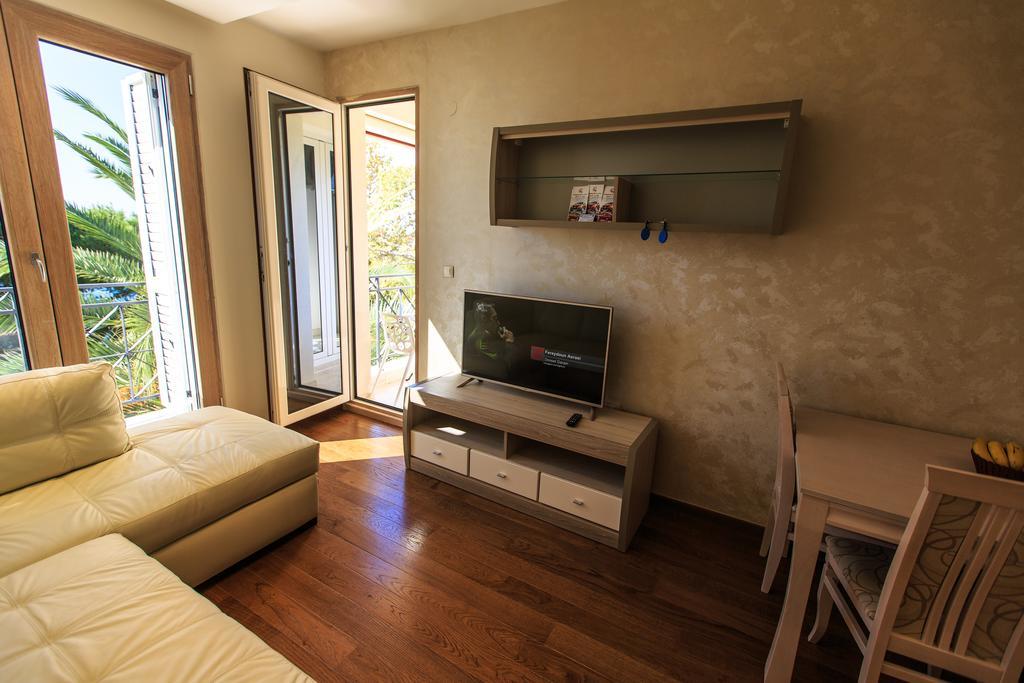 De Lux Apartments Petrovac Zewnętrze zdjęcie